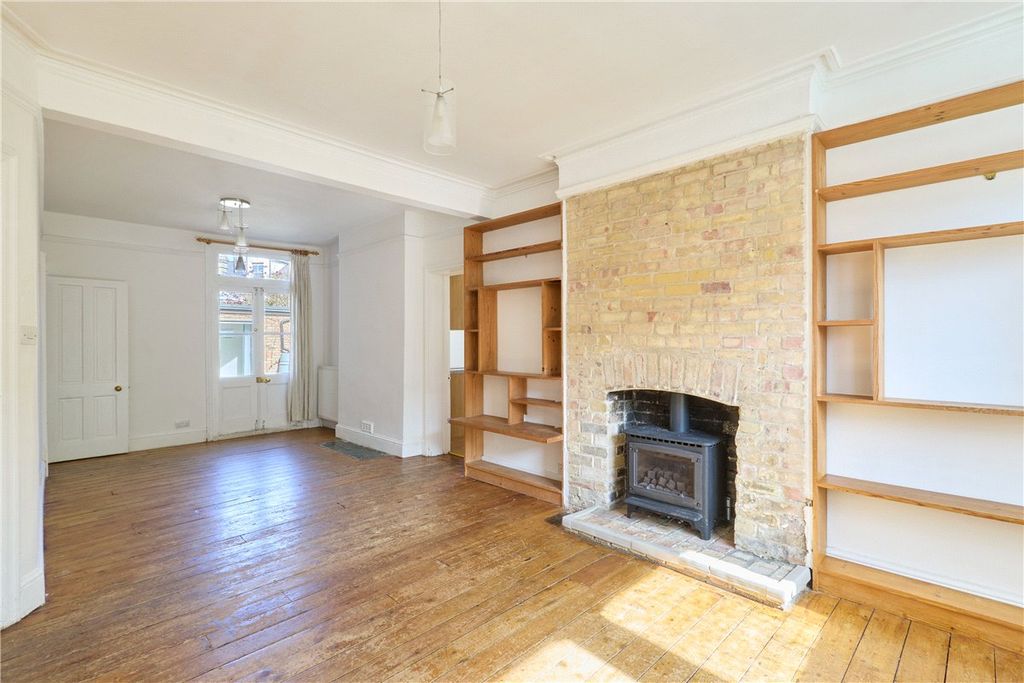 Property photo 2 of 19 Picture No. 05