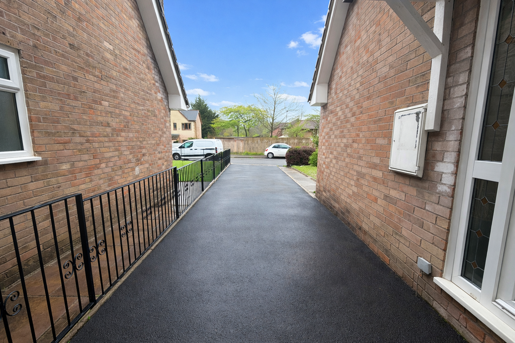 Property photo 3 of 24 Driveway