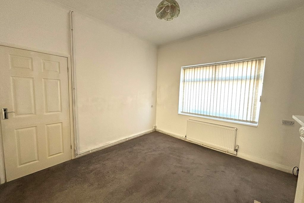 Property photo 2 of 11 Processed-DC211D95-C480-4402-92E1-73Dfe69592B8