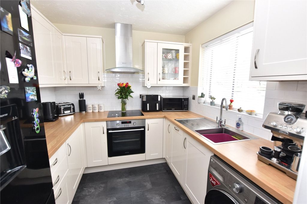 Property photo 3 of 12 Picture No. 05