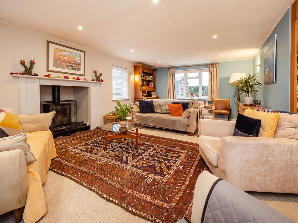 Property photo 2 of 18 Ashleighhouse-54