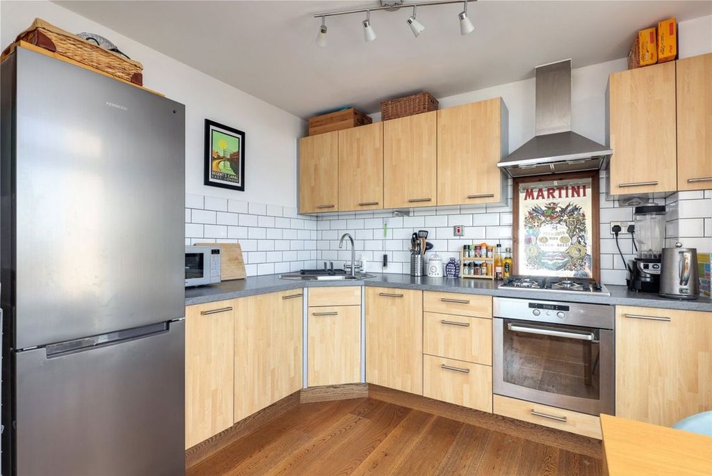 Property photo 3 of 15