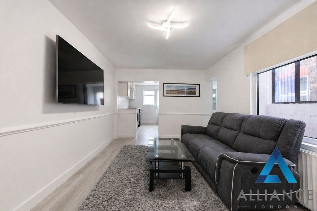 Property photo 3 of 11 Picture No. 05