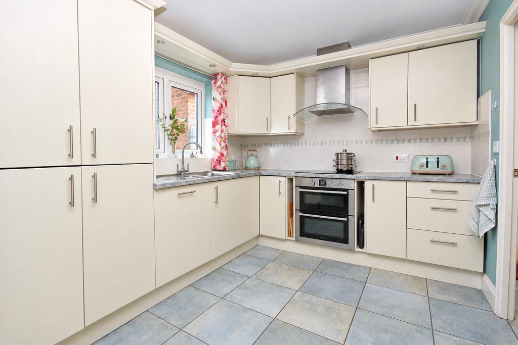 Property photo 3 of 25 1Fdb4Af1-080E-4B32-B686-d7135d4A295c.Png