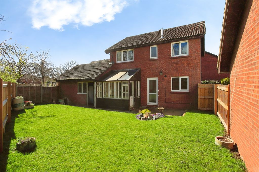 Property photo 1 of 25 Outside