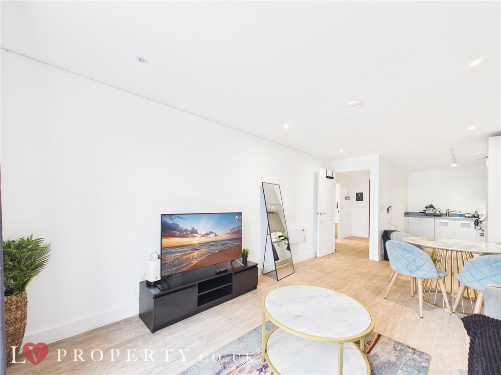 Property photo 1 of 8 Picture No. 06