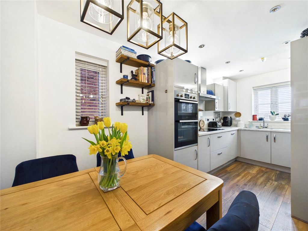 Property photo 2 of 17 Picture 2