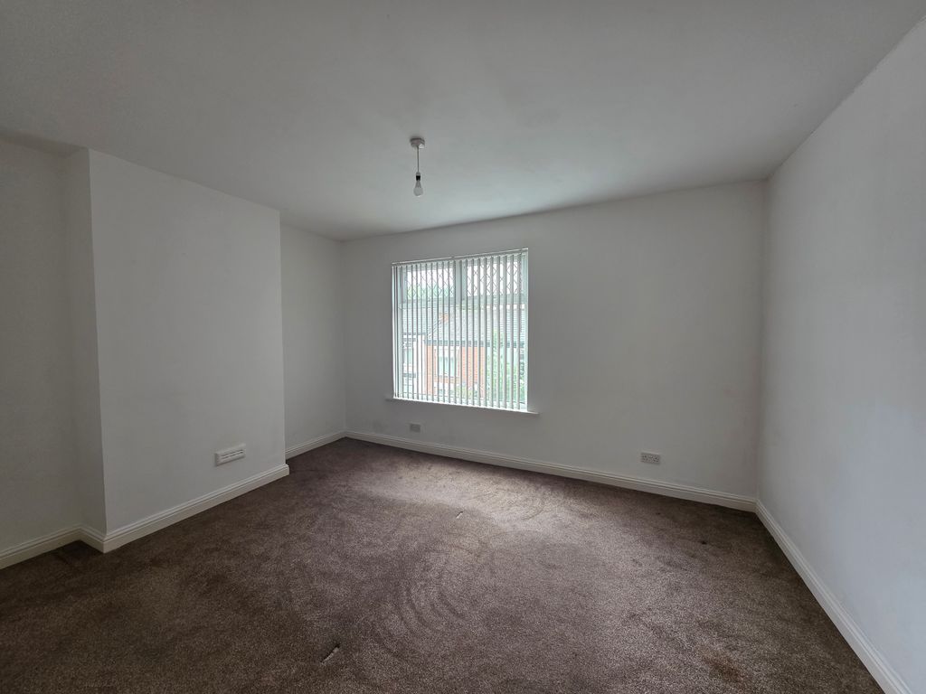 Property photo 2 of 5 Bedroom 1
