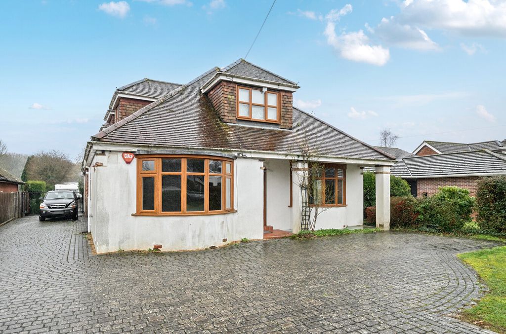 Property photo 1 of 10 1407794-8-6981c89...