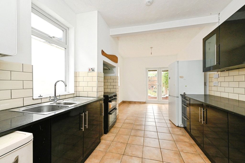 Property photo 3 of 17 Photo