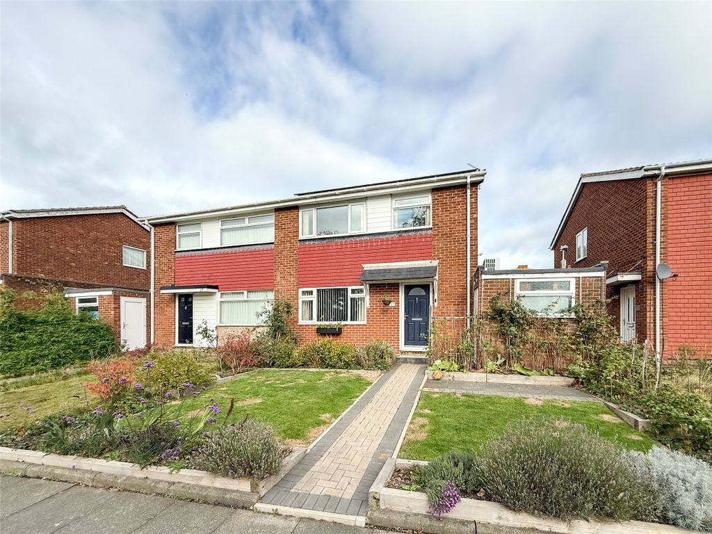 Property photo 1 of 17 External