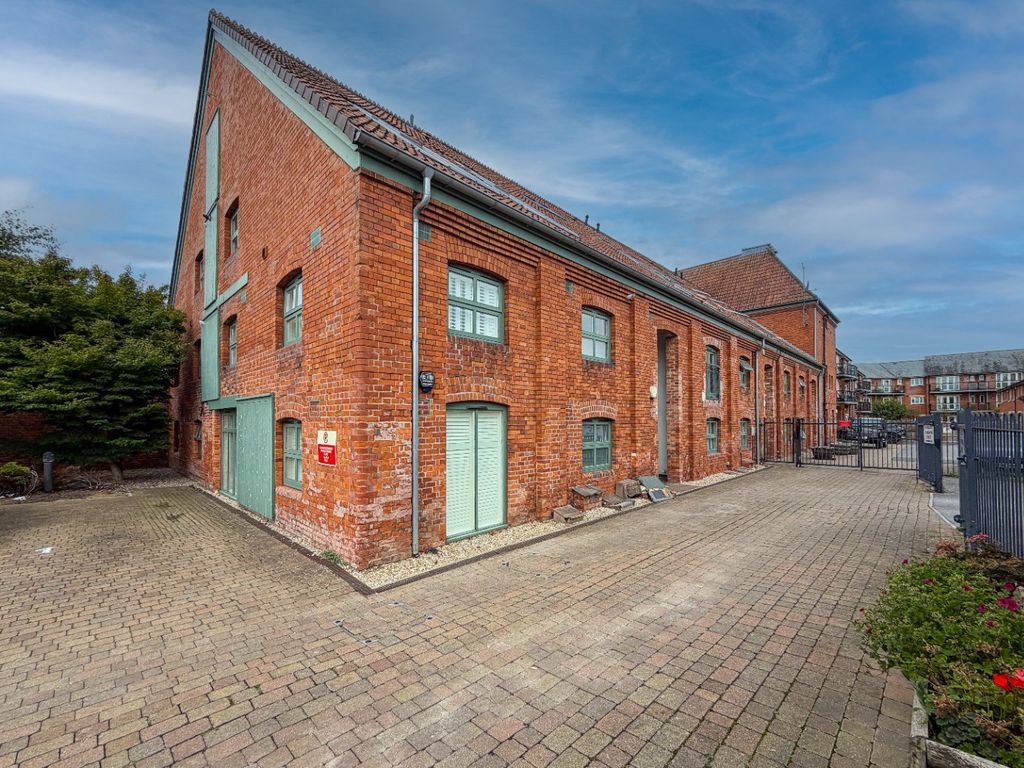 Property photo 1 of 9 5569221
