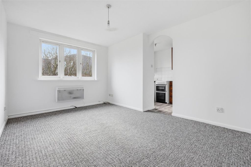 Property photo 2 of 13 Img_7136.Jpg