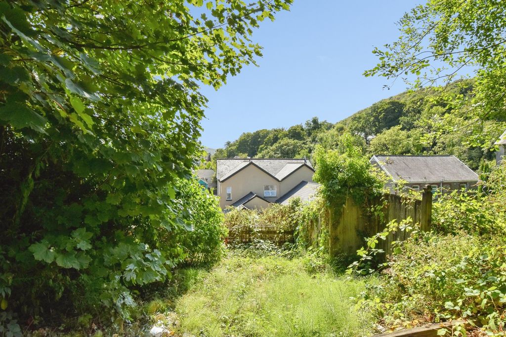 Property photo 2 of 15 Pbox-Img.Jpg