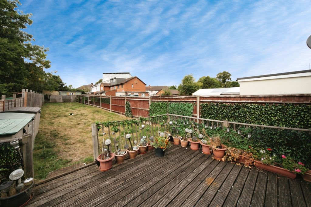Property photo 3 of 18