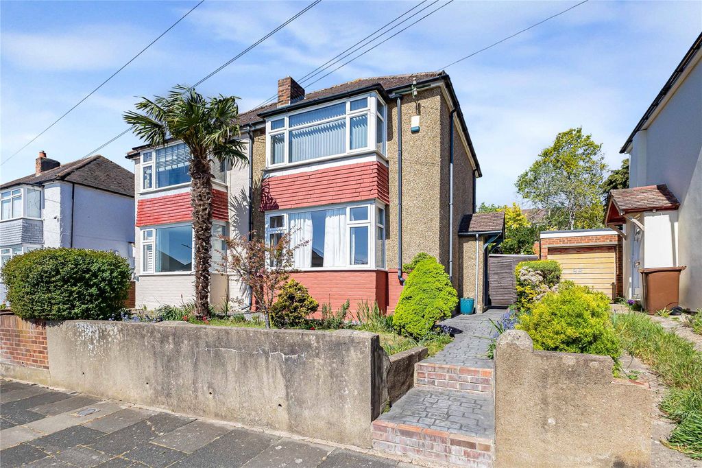 Property photo 1 of 12 Picture No. 05