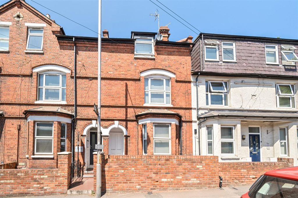 Property photo 1 of 11 1311877-1-6852A6c98Fe2c.Jpg