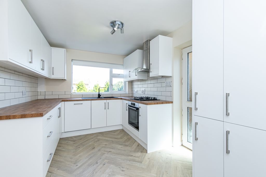 Property photo 2 of 10 169184