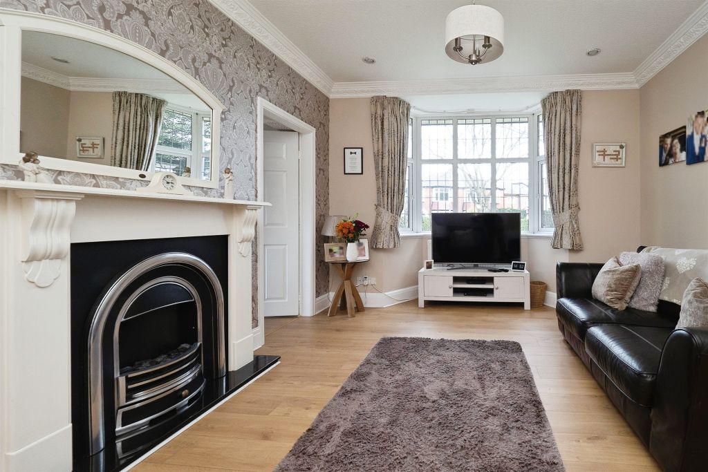 Property photo 2 of 25