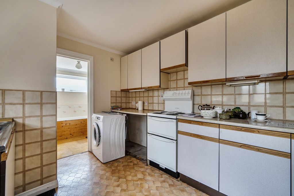 Property photo 3 of 19 1410442-7-699852A...