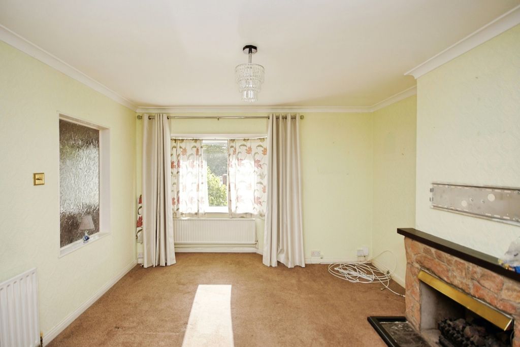 Property photo 3 of 17 Photo