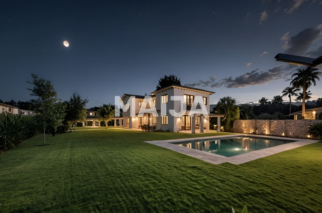Property photo 1 of 1