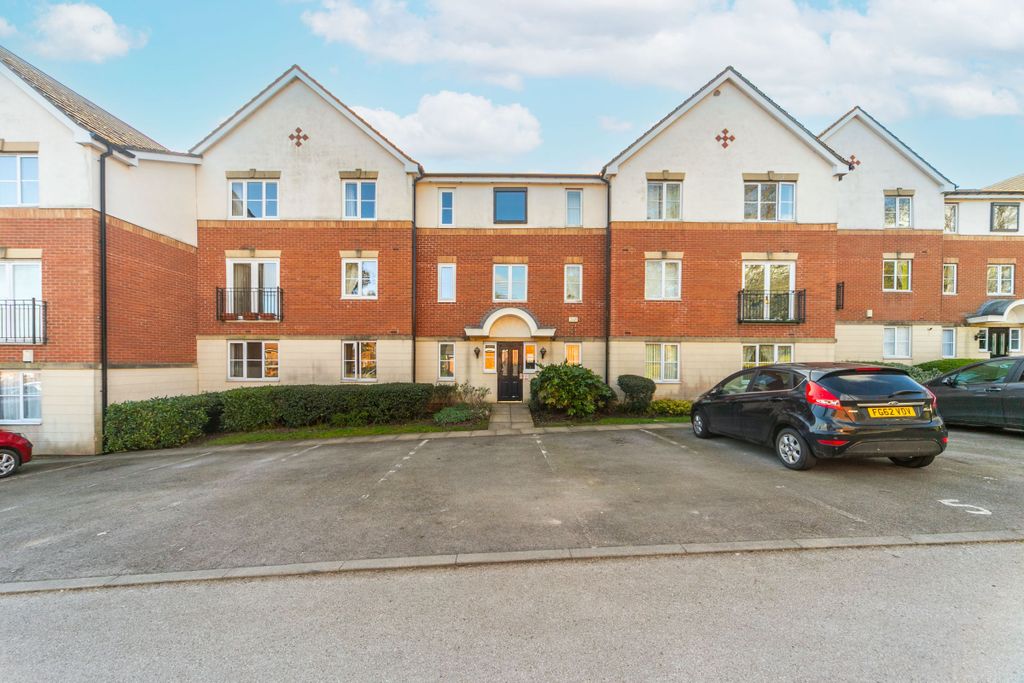 Property photo 1 of 17