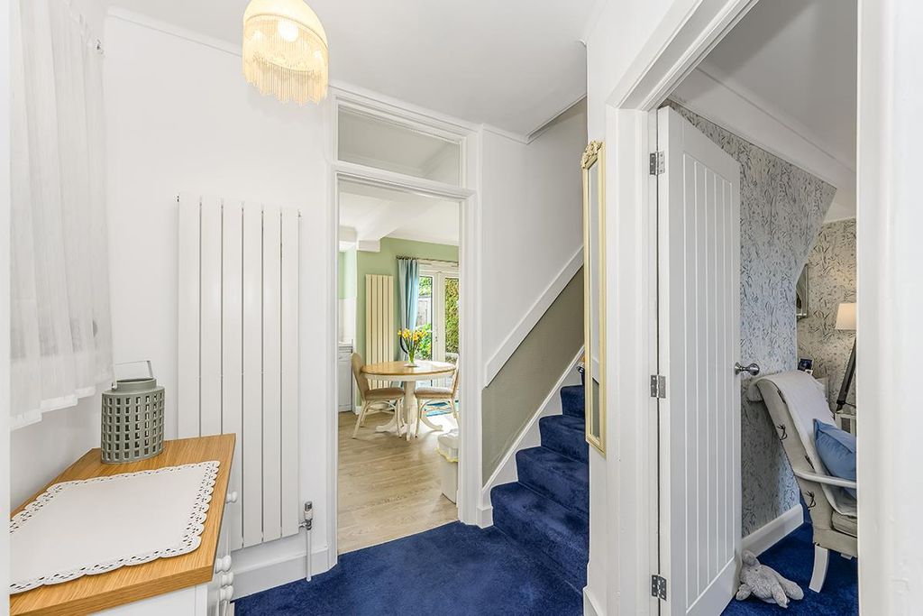 Property photo 2 of 22