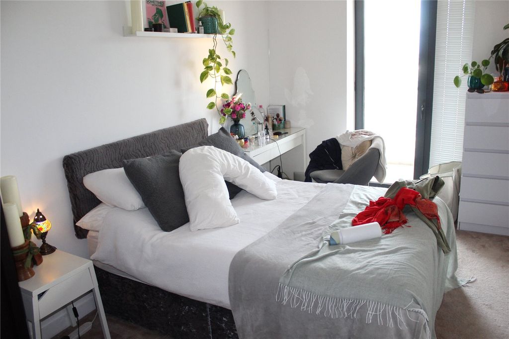 Property photo 3 of 7 Picture No. 15