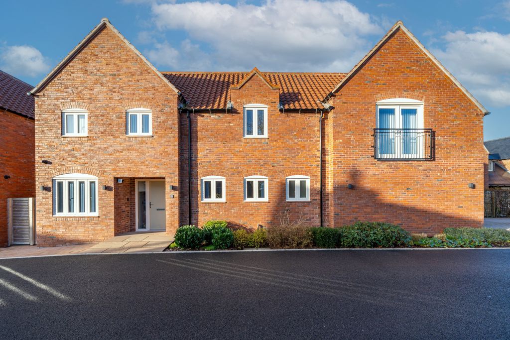 Property photo 1 of 31