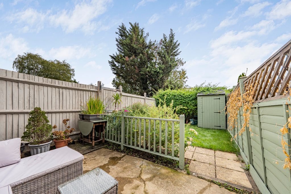 Property photo 3 of 12