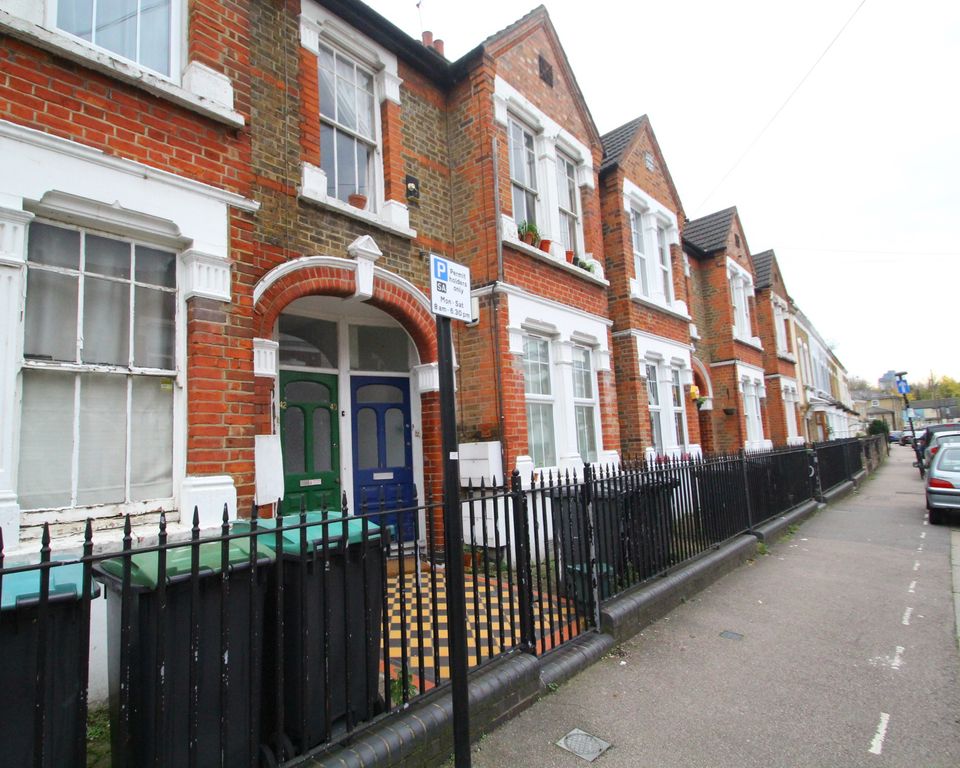 Property photo 2 of 14