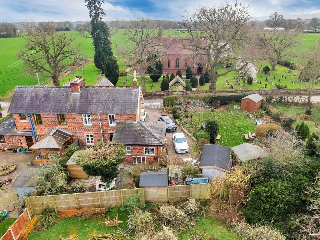 Property photo 2 of 23