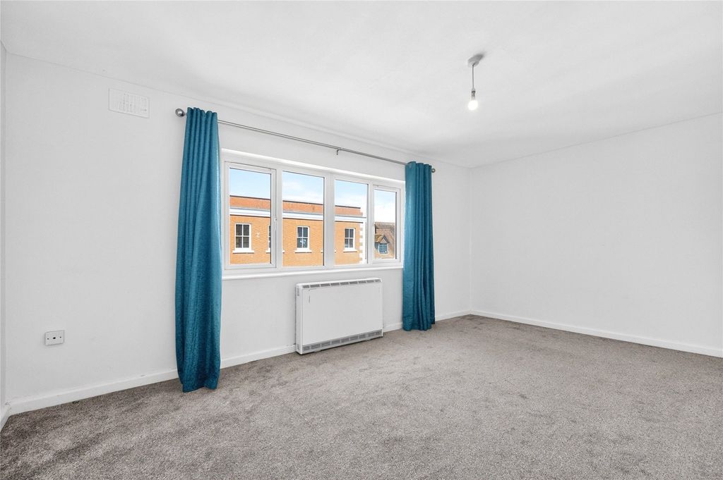 Property photo 2 of 12 Picture No. 09