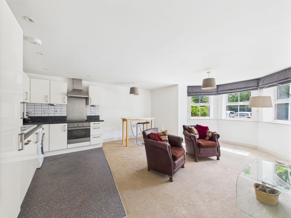 Property photo 2 of 12 Cam02909G0-Pr0397-Still005