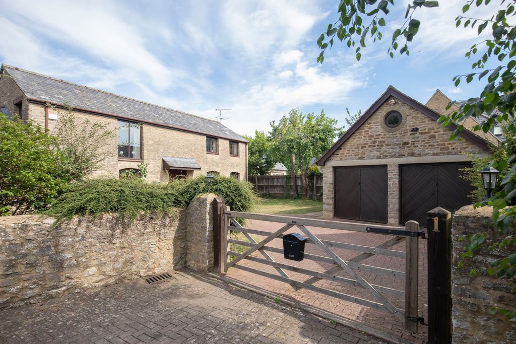 Property photo 1 of 19