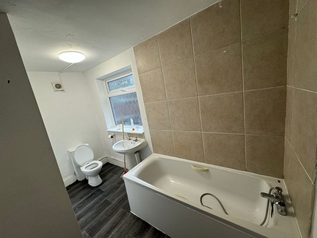 Additional image 6 of 3 bed terraced house to rentLeicester LE2