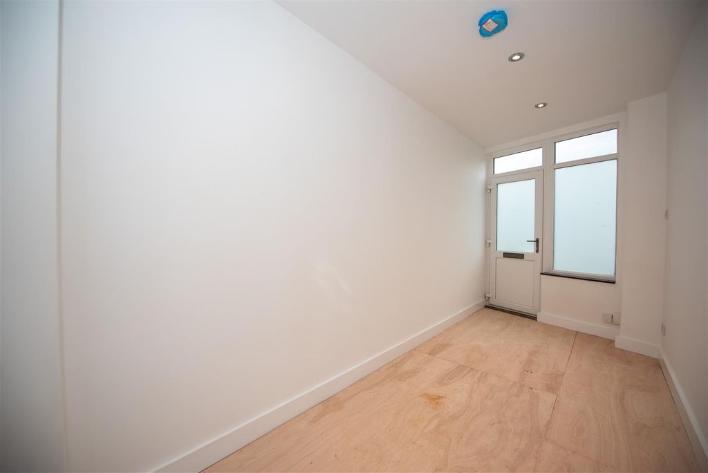 Property photo 2 of 7 Dsc_8450.Jpg