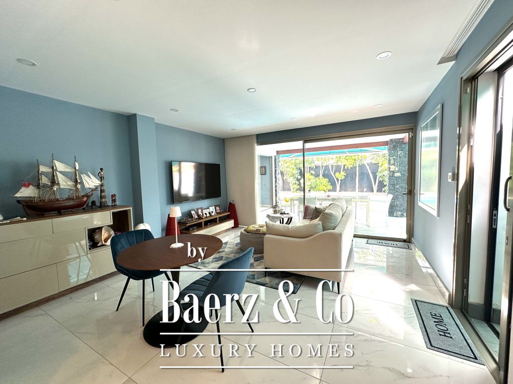 Property photo 3 of 37