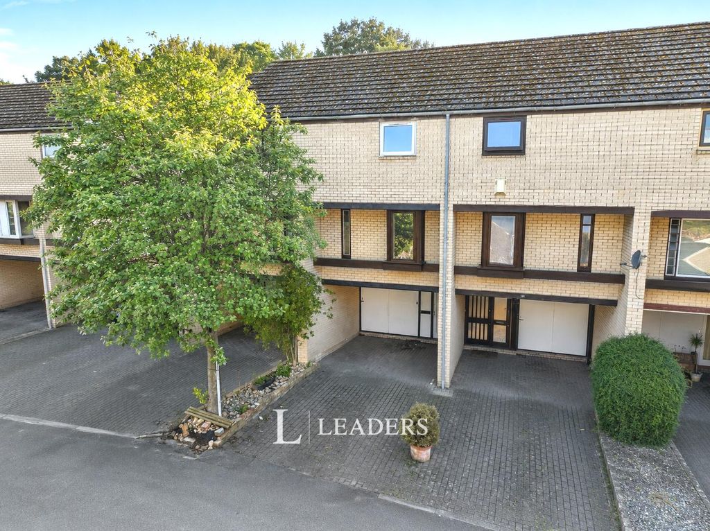 Property photo 1 of 11 Pbox-Img.Png