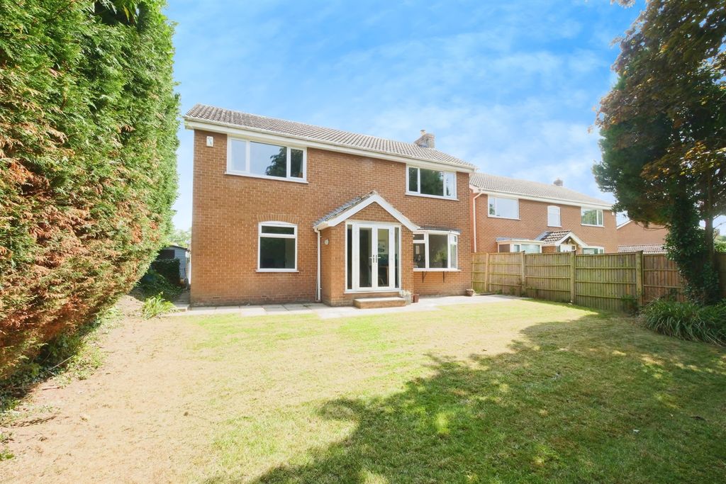 Property photo 3 of 17