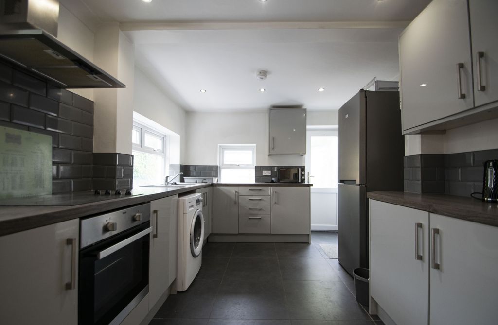 Property photo 3 of 13 Photo 3