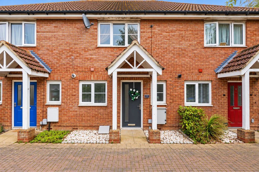 Property photo 1 of 11