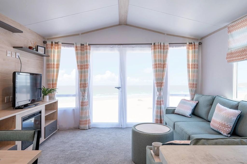 Property photo 1 of 3