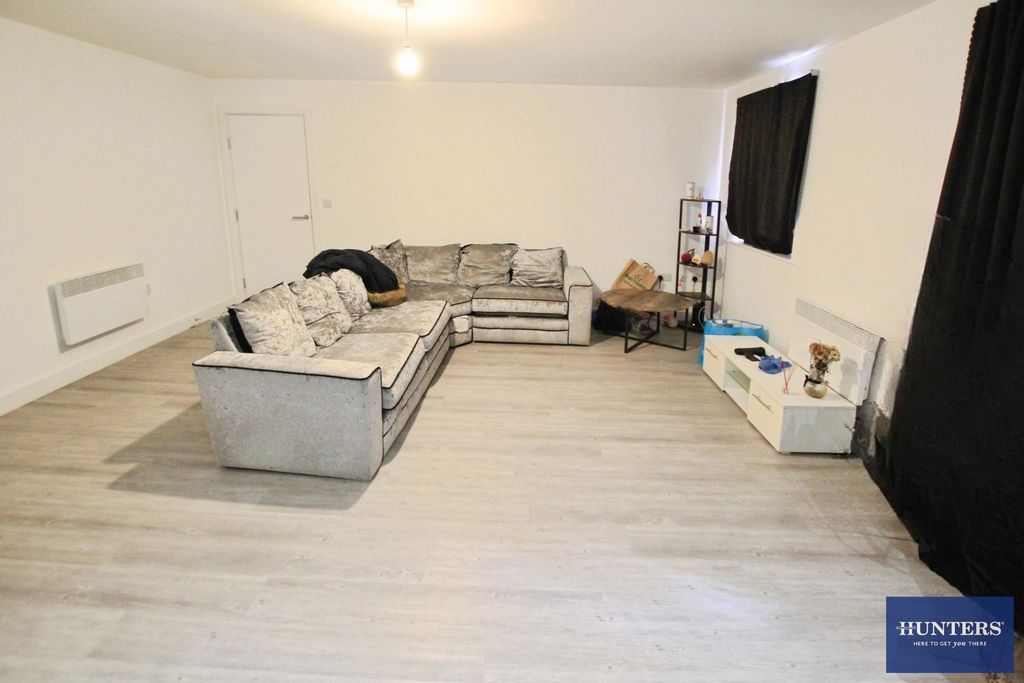 Property photo 2 of 14 Pbox-Img.Jpg