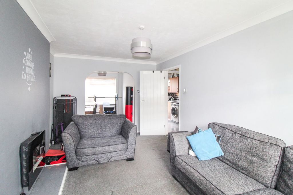 Property photo 3 of 13
