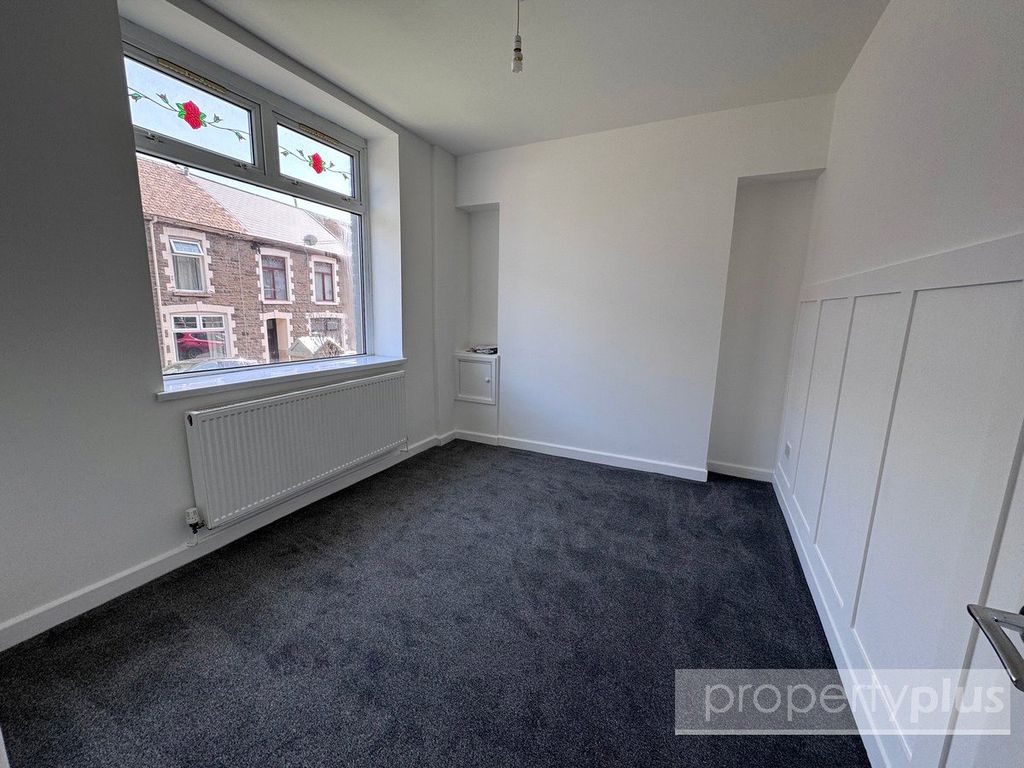 Property photo 3 of 17 Picture No. 09