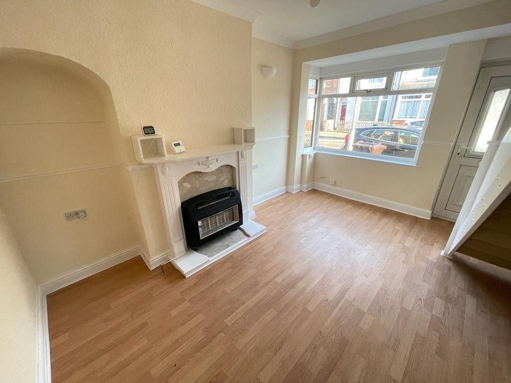 Property photo 2 of 8 Lounge.Jpg