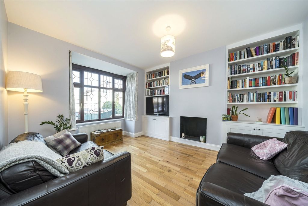 Property photo 2 of 10 Picture No. 17