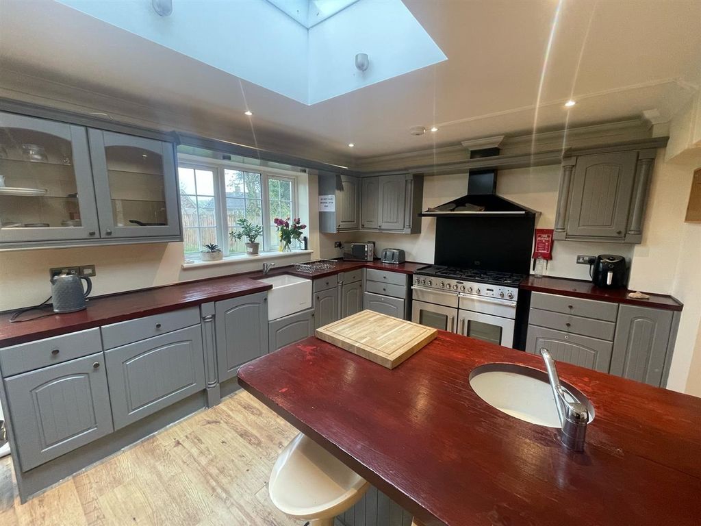 Property photo 3 of 13 Image3.Jpeg